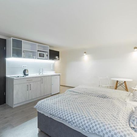 Minimalist Styled Tiny Ap @New York Cafe Apartment บูดาเปสต์ ภายนอก รูปภาพ