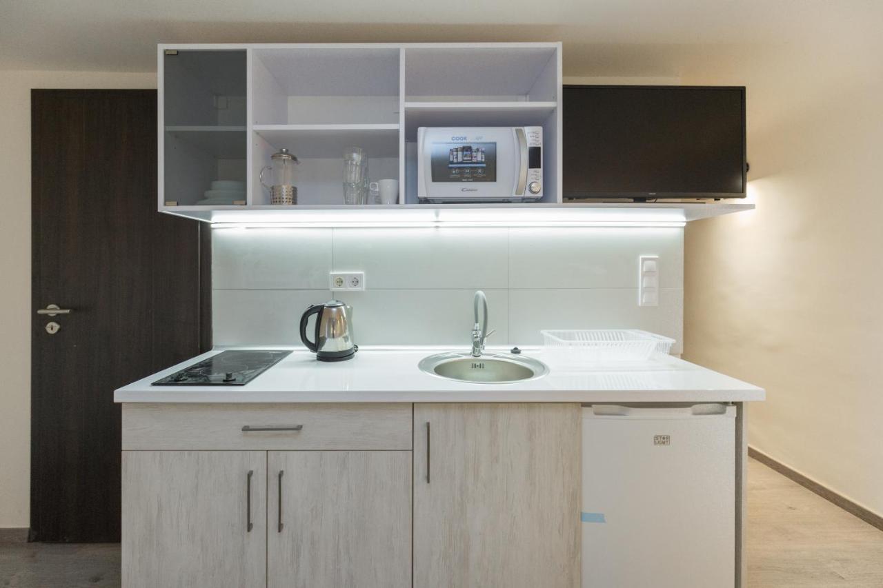 Minimalist Styled Tiny Ap @New York Cafe Apartment บูดาเปสต์ ภายนอก รูปภาพ