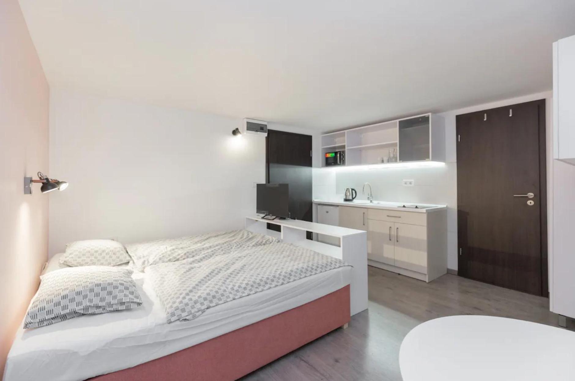 Minimalist Styled Tiny Ap @New York Cafe Apartment บูดาเปสต์ ภายนอก รูปภาพ